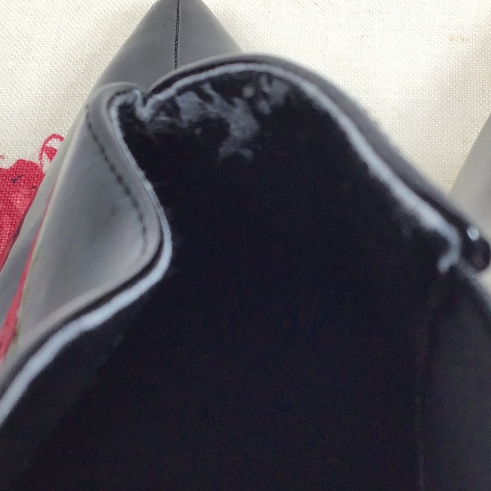 Guess ‘Ondrea2’ Black Faux Patent Point Toe High Heel Booties Sz.7 - Picture 6 of 9